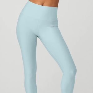 Alo Yoga 7/8 High-Waist Airlift Legging in Chalk Blue